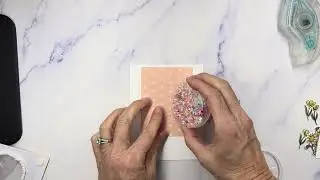 Открытка-шейкер с объемными лепестками