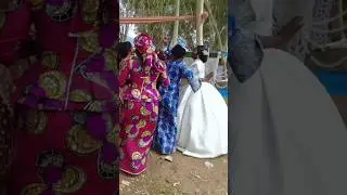 Tribal Women Dancing #wedding #bride #tribal #dancing #bridedance