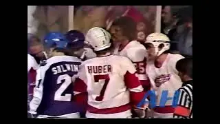 NHL Feb. 19, 1979 Detroit Red Wings v Toronto Maple Leafs (R) Dennis Polonich v Dave Hutchison (R)