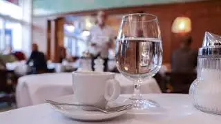 143 seconds... a Viennese coffee break / Zum Schwarzen Kameel