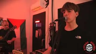 Bonobo Live Sessions - Fire coming out of the monkey&acute;s head - Gorillaz cover