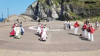 Knots of May Ilfracombe20190714 Lostock
