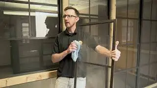 Чистка виниловых оконных панелей