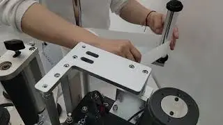 160173 Labeling machine setup video