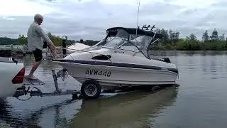 60 SECOND SOLO BOAT LAUNCH with the Haines Signature 502DF, Dunbier SupaRolla and L&R Boat Latch