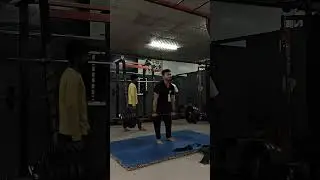 Deadlift 165kg 🏋️&zwj;♂️ Gym 🔥💪 #trending #viral #gym #fitness #motivation #workout #shorts