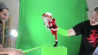 The Making of Silent Night In Junktin