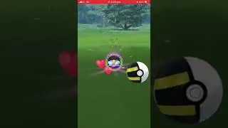 Catching a wild shiny Clamperl In Pok&eacute;mon Go Adventure Week