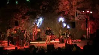 Radio Tutti Ft Barilla Sisters - Cumbia pizzicata di Aradeo