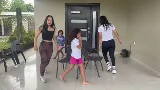 Actividad 8 - JUEGOS RECREATIVOS EN GRUPO - Suany Andrade y Mabis Yanes 