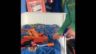 Nerf War: Sister Vs brother