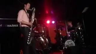 Joris Roelofs Trio Featuring Matt Penman & Ted Poor - Aliens Deliberating (interlude) / Four in One