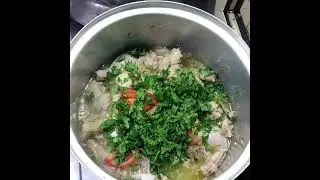 Aaj ki recipe chicken biryani Hyderabadi dam 🍚🍚🐓🐓🐓 spicy 🔥🔥🔥 #food #comedy 