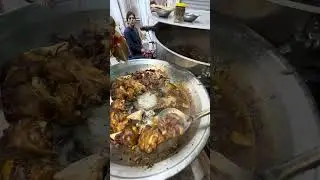 Old man selling Siri paye 🥩