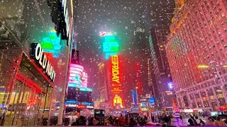 New York City Snow Storm in Times Square - NYC Snow Walk 2022