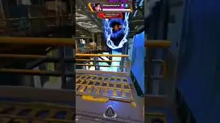 Trolling teammate with wraith&rsquo;s portal is so fun #apexlegends #shorts #gaming #apexlegendsmemes