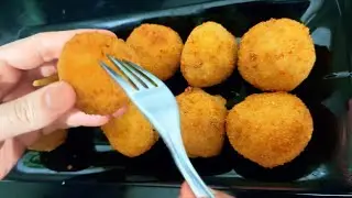 اندر سیخ کباب اور اوپر چیز کی فلنگ والے کرسپی بالز | Unique Cheesy Kabab Balls Recipe