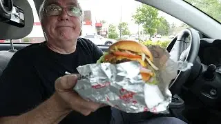 Arby's Deluxe Wagyu Hamburger Mukbang Road Trip Let's take a ride.