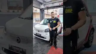 &iquest;Tienes un Smart ForTwo y no sabes c&oacute;mo revisar el l&iacute;quido de parabrisas, frenos y refrigerante?