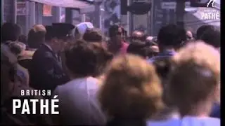 Rush Hour Crowds  (1971)