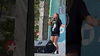 WICKED&rsquo;s Mary Kate Morrissey sings &ldquo;The Wizard and I&rdquo; at Broadway in Bryant Park ( 🎶: Schwartz)