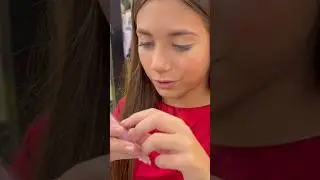 Finalmente achei a caneta rosa com tinta azul! Nem acredito! 😍😃 V&iacute;deo completo aqui no meu canal.