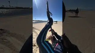 Bora evoluir nessa temporada ￼🏄&zwj;♂️🌊#kitesurf #kitesurfing #kiteboarding