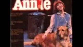 Annie (Danish) Hard knock life