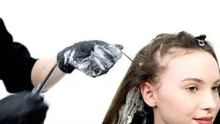 Foiling Meets Freehand In This Brilliant, Blonde &ldquo;Triangle&rdquo; Technique