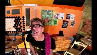 Anna Spray - Donald (Official video)