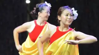 Halau Hula Keala Kupono Lani @ Esplande concourse clip 8485 closeup
