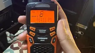 Unboxing of the (RARE) Cobra CWR-200 Weather Radio | 11/6/23