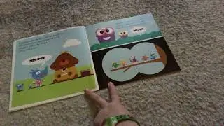 Let&rsquo;s read a Hey Duggee book