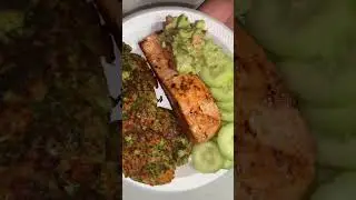 Tortitas de broccoli con salmon 🥴
