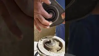 How to open car shock spring ||🧐 Car Tips & Tricks // #carshorts #automobile #shock ￼