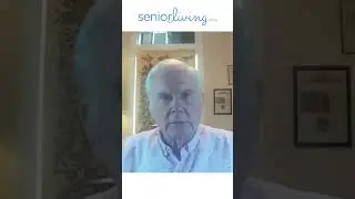 Почему пожилому человеку, против которого подан иск, не обязательно являться в суд.