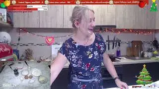 nov 19 2021 Shredded chicken, potato wedges and cupcakes   !facebook