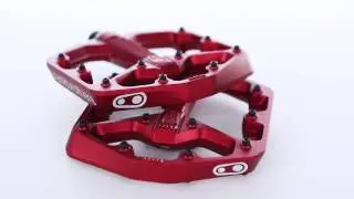 Crank Brothers Stamp Platform Pedals RED