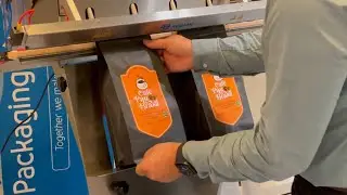 Vacuum packing coffee powder with Audion Power Sealer