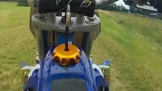 Yamaha yz 250 2003 two Stroke power!