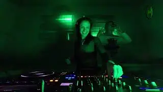 bella sarris | Stockholm | Keep Hush Live
