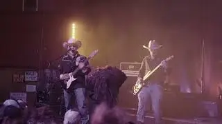 Hellbox - Dirt Worms (live at the chuck)