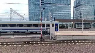 EU44-002 z EIC BWE do Warszawy Wsch. odjeżdża ze stacji Warszawa Zach. 26.08.2025