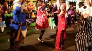mickey's not-so-scary trick-or-treat! halloween parade!
