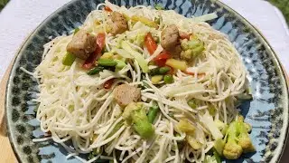 সম্পূর্ণ নিরামিষ চাউমিন (Pure Veg Chowmin) যেভাবে আমি বাড়িতে বানাই।।