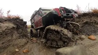 Traxxas Trx4 vs Trx6 in the mud !!!