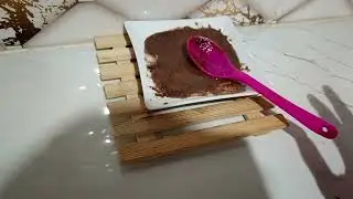 مقشر الجسم وكنظف وكوحد الون
