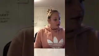 Jeg viser hva jeg har kj&oslash;pt &aring; sminker meg