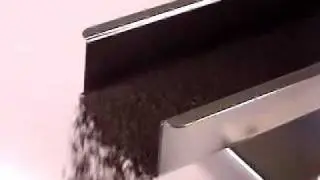 Coffee Demonstration- Flat Tray Industrial Feeder