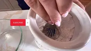Flour LIFE Hack! Scooping Flour with out the mess!?!?! A little bit on MOMMYLIFESQUAD